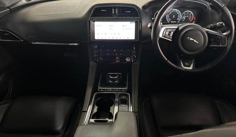 2018 Jaguar F-Pace 3.0D AWD R-Sport  (R399950) full