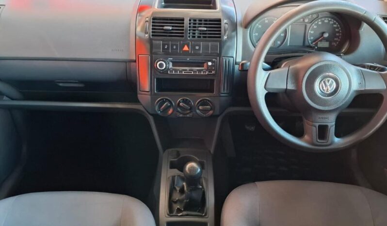 2016 Volkswagen Polo Vivo 1.4 Trendline 5dr (R149950) full
