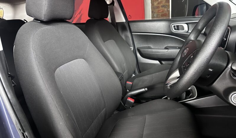 2021 Hyundai Venue 1.0T Motion Manual (R199 950) full
