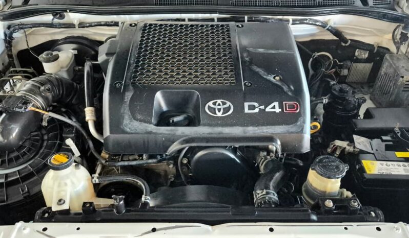2015 Toyota Hilux 3.0D-4D RB Legend 45 4×4 P/U E/Cab (R299 950) full